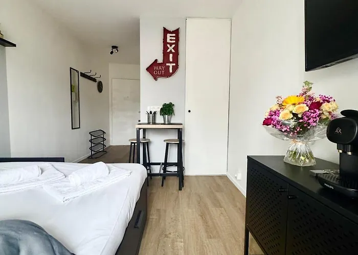 Cosy Avec Parking Prive - Rer A - Proche Paris & *