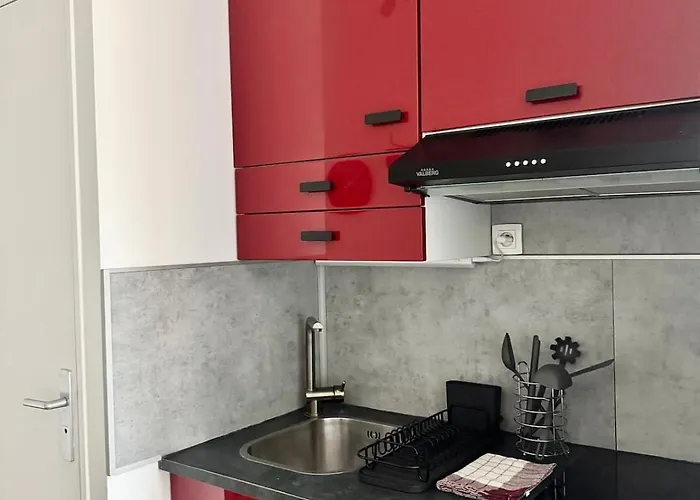 Cosy Avec Parking Prive - Rer A - Proche Paris & Apartmán